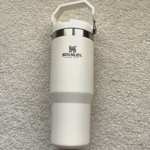 Stanley IceFlow Flip Straw Tumbler 30oz